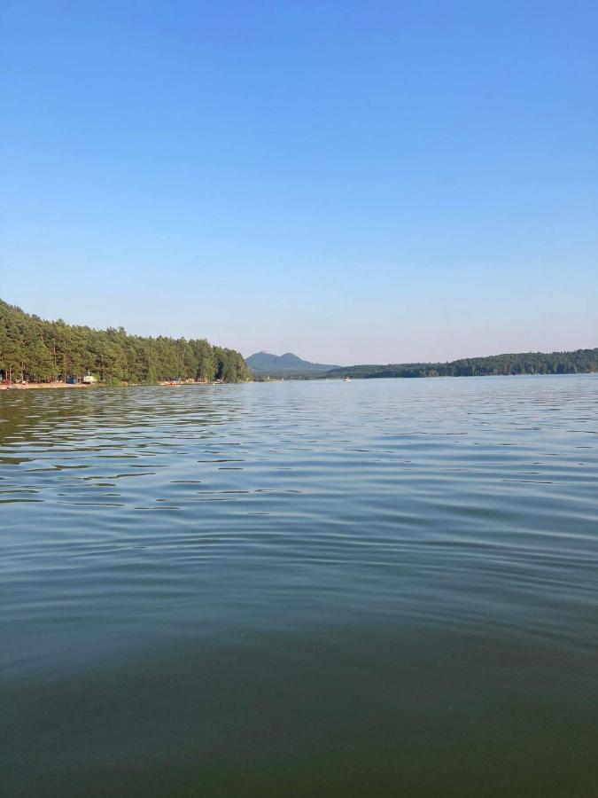 Chatka Maya Máchovo jezero Doksy  Exterior foto